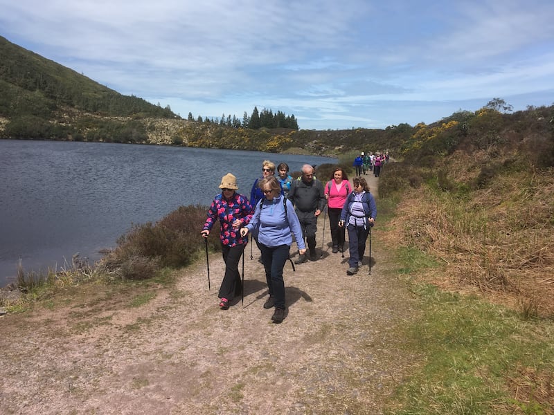 Walkers on the Vee Valley loop