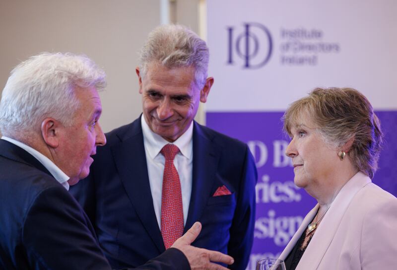 John Reynolds CDir, president, IoD Ireland, speaking with Aidan Williams CDir, chairman of National Asset Management Agency (NAMA), and member of the Remuneration Committee, and Dr. Orlaigh Quinn, independent non-executive director and former secretary general at Department of Enterprise, Trade and Employment, at the recent IoD Ireland Governance event.