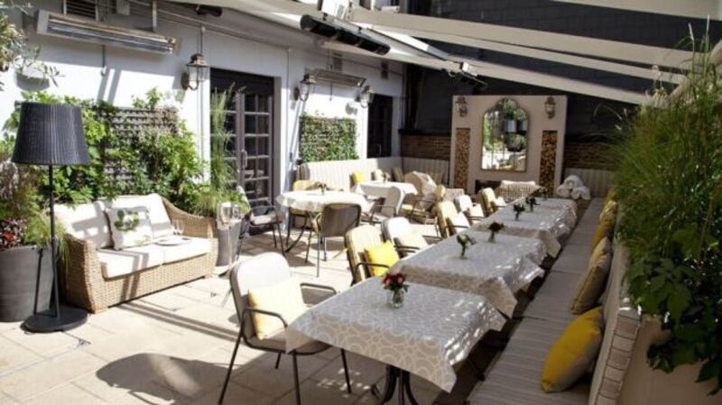 The outdoor room at Suesey Street restaurant.