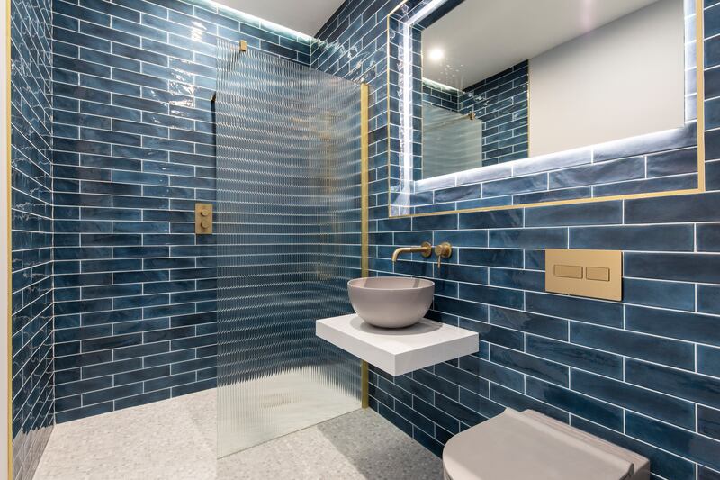 Guest shower room