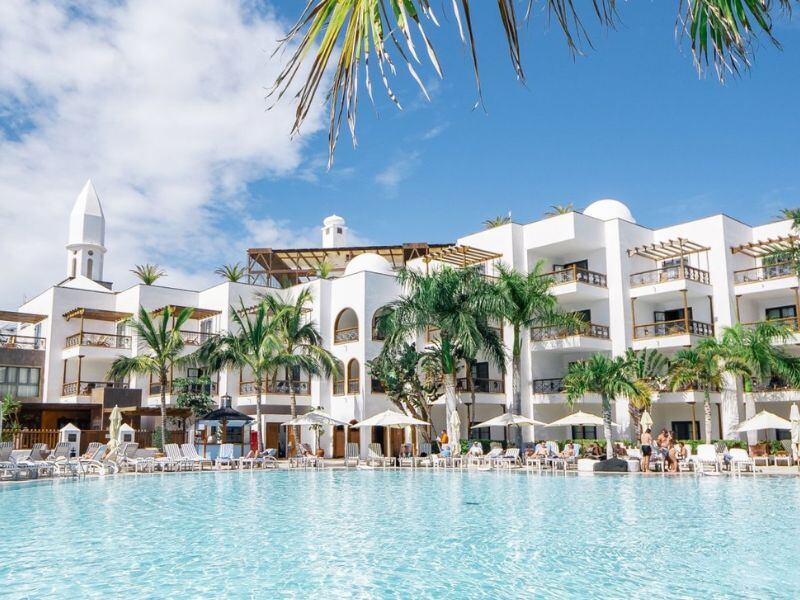 Princesa Yaiza Suite Hotel Resort is the Oroko preferred property on the island of Lanzarote, ideally set amongst Playa Blanca’s boutiques and eateries