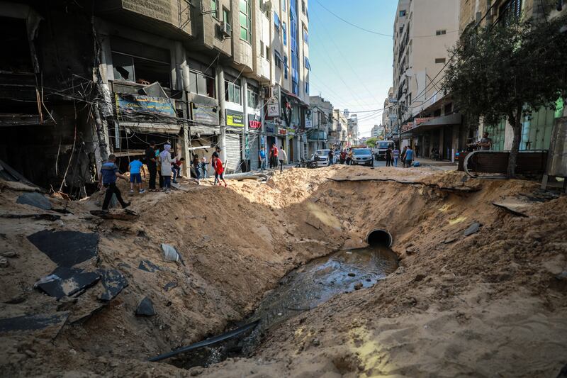 A main street in Gaza City is hit during Israeli air strikes on May 21st, 2021. Photograph: Hosam Salem/The New York Times
                      