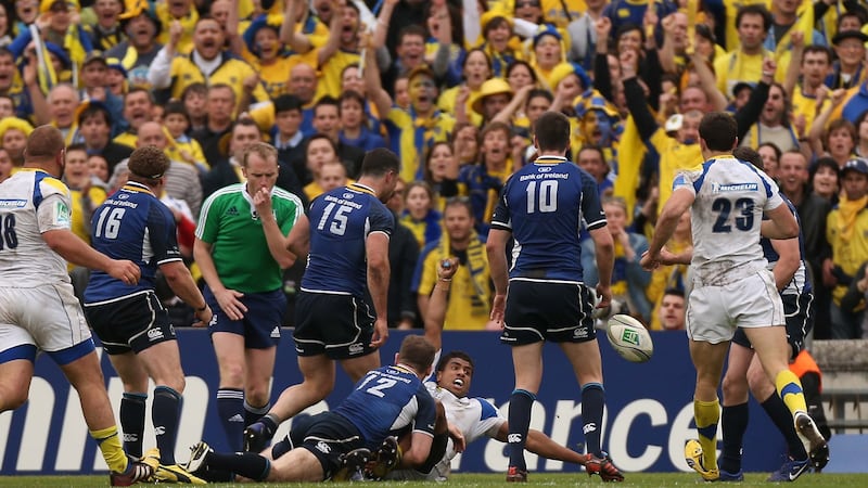 Wesley Fofana  vergne knocks on over the line. Photograph: Billy Stickland/Inpho