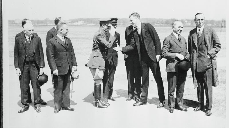 Timothy Smiddy, the irish Free State’s envoy to the US, second right, with US secretary of state Kellogg; Capt Hermann Koehl; Major James Fitzmaurice; Col Charles Lindbergh; and Eddie Rickenbacker, a famous wartime ace