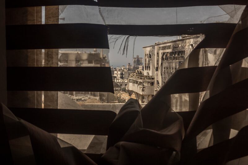 Shifa Hospital seen from an Israeli military position in a private clinic outside the hospital in Gaza City, March 31st. Photograph: Avishag Shaar-Yashuv/The New York Times
                      