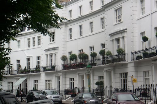 Northern Irish couple must take security camera off Chelsea house