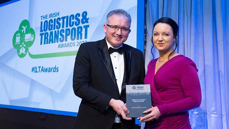 Mike Fitzpatrick, General Manager, ISM Recruitment, presents the Logistics & Transport Team of the Year award to Amanda Carroll, Clare Distribution Services.