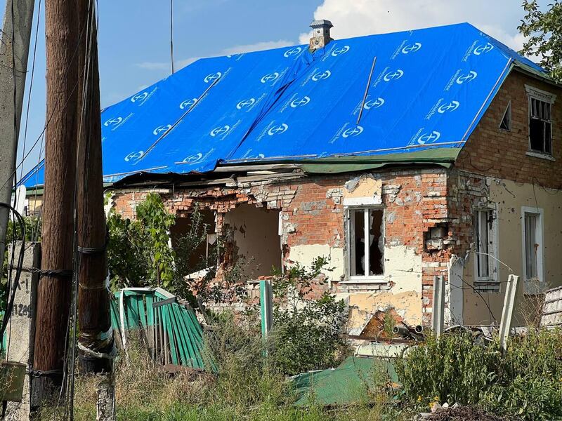 Roof building in Tsyupivka. Photograph: Marko Aharkov