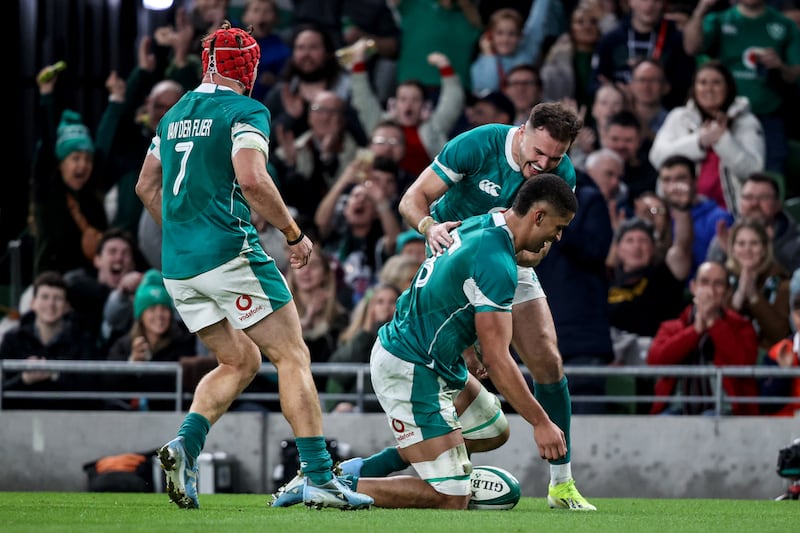 Cormac Izuchukwu scores a try that was later disallowed. Photograph: Ben Brady/Inpho