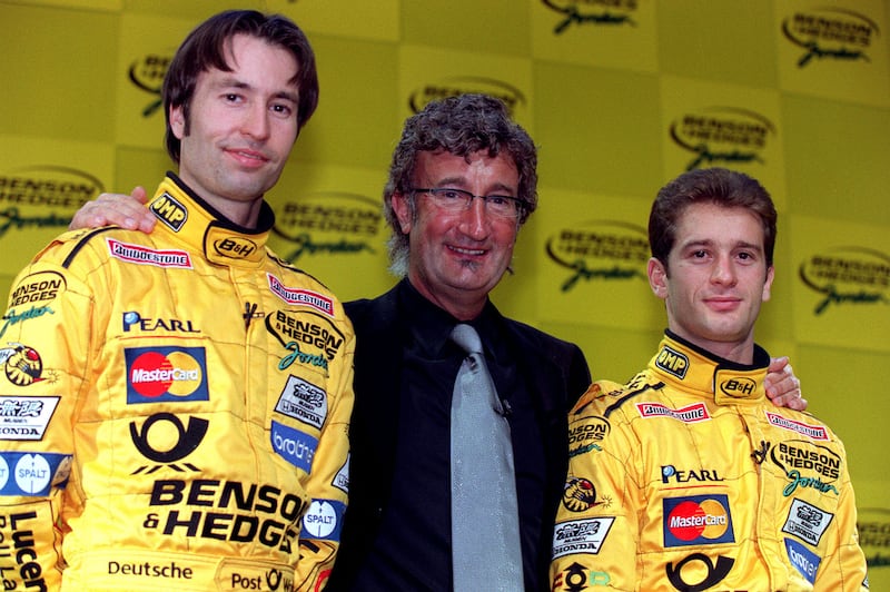 Eddie Jordan with Jordan drivers Heinz-Harald Frentzen (left) and  Jarno Trulli (right) in January 2000. Photograph: Matthew Fearn/PA Wire

