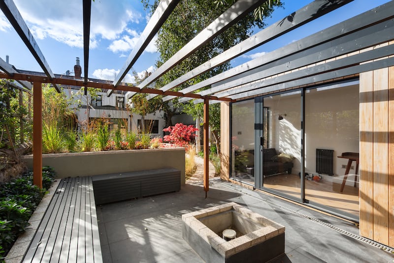 Garden room and seating area