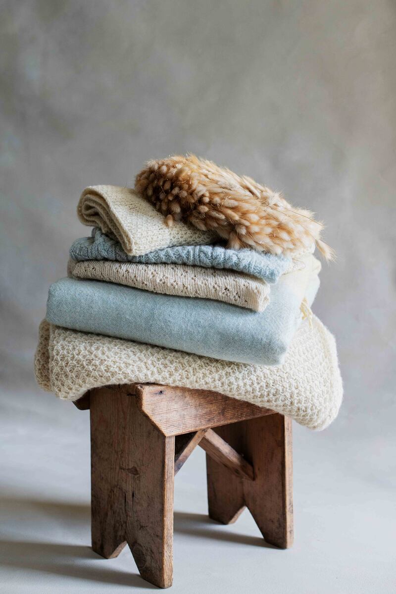 Ériu blankets in seasonal shades