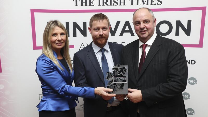 Prof Gerardine Doyle, director of UCD Michael Smurfit Graduate Business School, presents the New Frontiers Innovation award to Auranta co-founders Dr Pat Ward and John Cullen