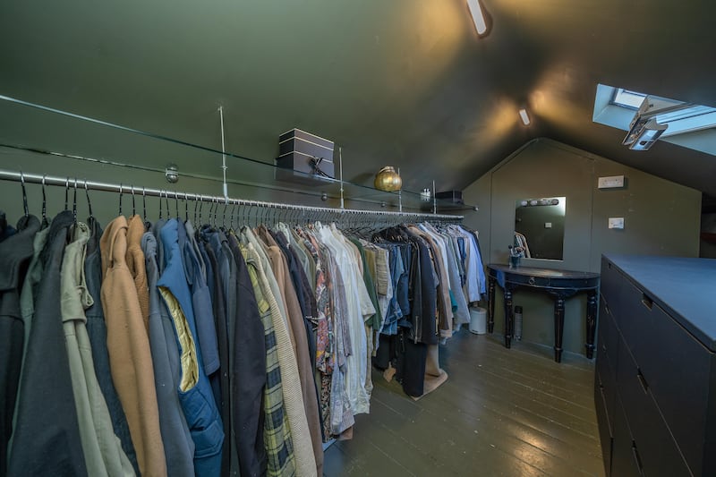 Loft dressingroom