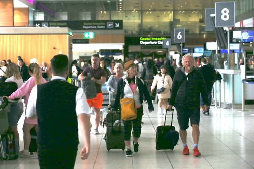 Airports data shows 620,000 foreign residents stayed in Ireland in  June 