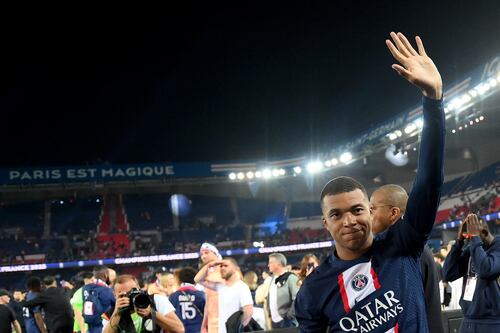 PSG say striker Kylian Mbappé must sign a new deal or leave the club
