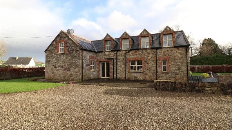 Ireland: Murroe. Primrose Cottage dates from 1930 but was renovated in 2017