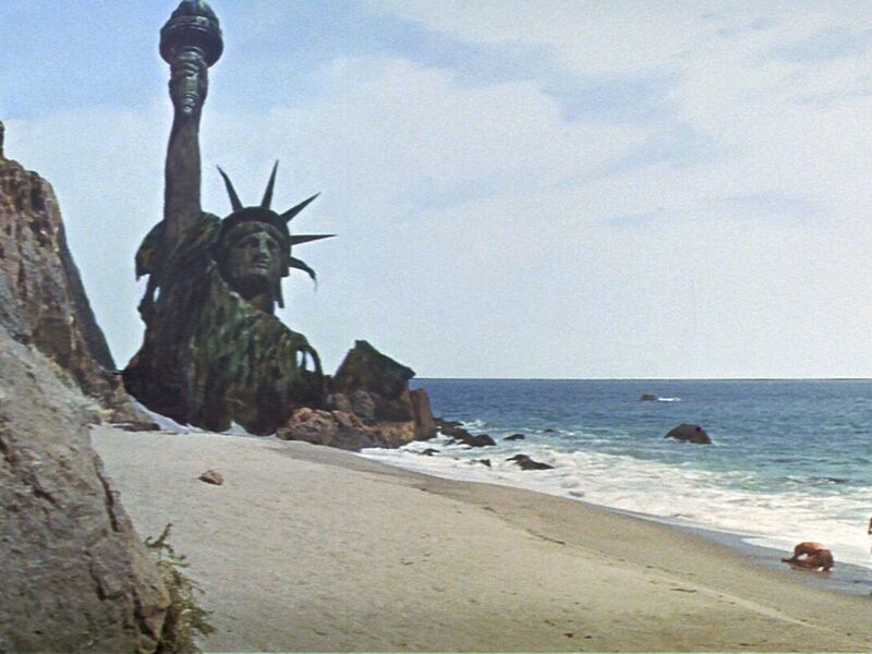 Last scene of Planet of the Apes made in 1968