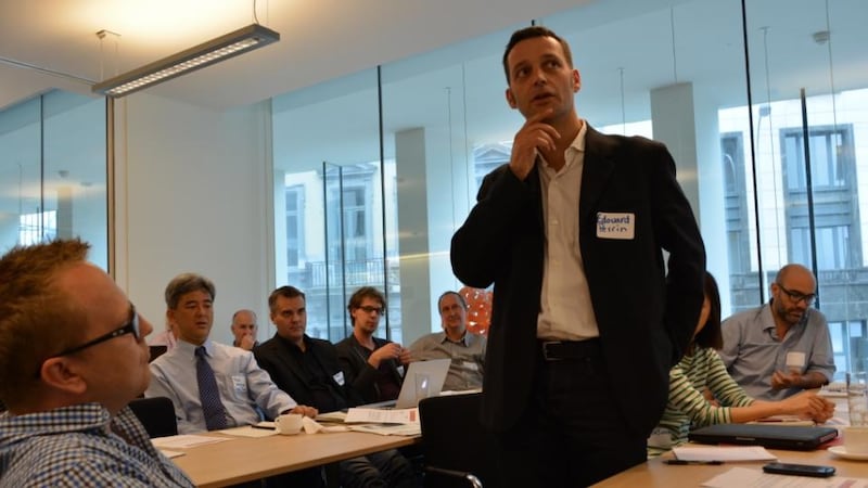 Briefing: Edouard Perrin talks to journalists from around the world at Le Soir in Brussels. Photograph: Mar Cabra/icij.org