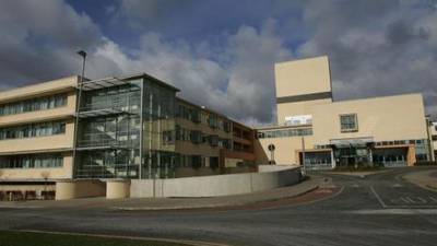 Nurses seek reduction of services at Connolly hospital due to ‘unsafe conditions’