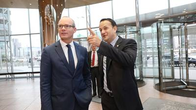 Varadkar claims ‘Brexiteers’ could collapse Government under FF plan