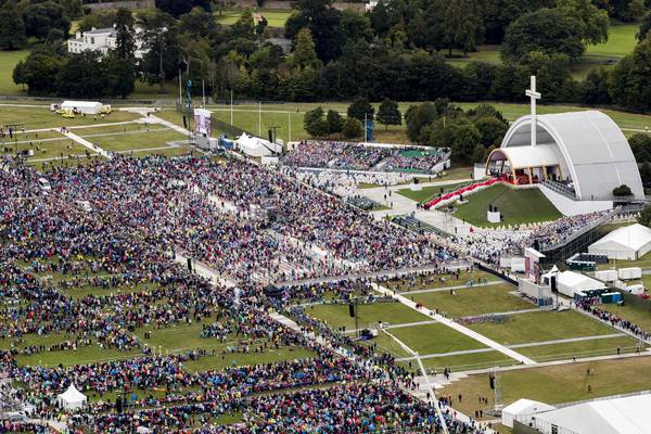 Organiser ‘guesstimates’ turnout of 200,000 for papal Mass