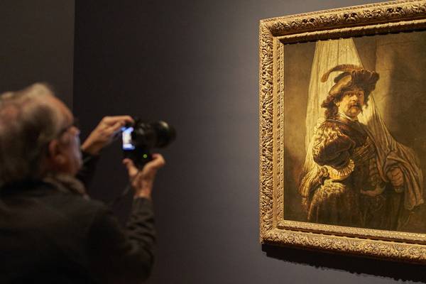 Dutch government criticised over €175m Rembrandt self-portrait purchase