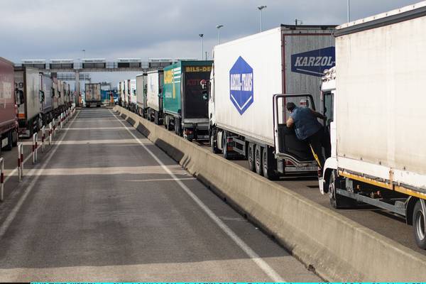 Hauliers face delays at French ports despite EU fast-track plan