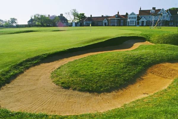 Muirfield invite women to join for first ever time