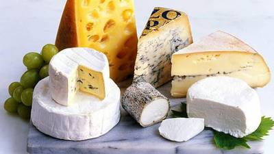 Having cheese and crackers before bedtime? Read this first