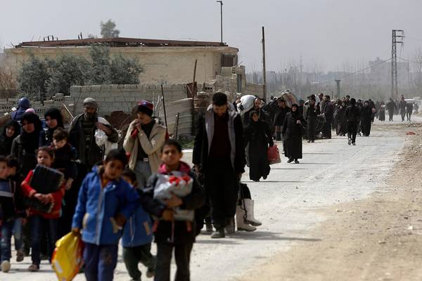 Civilians flee besieged eastern Ghouta as army advances