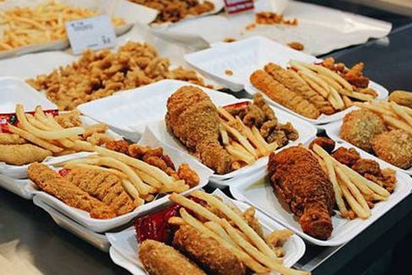 Voluntary code on junk food doomed to failure, say academics