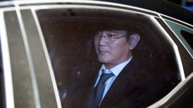 Samsung chief Lee arrested in corruption investigation