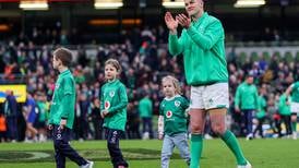 Gerry Thornley: Ireland fans’ ambivalent attitudes to Johnny Sexton still seem curious