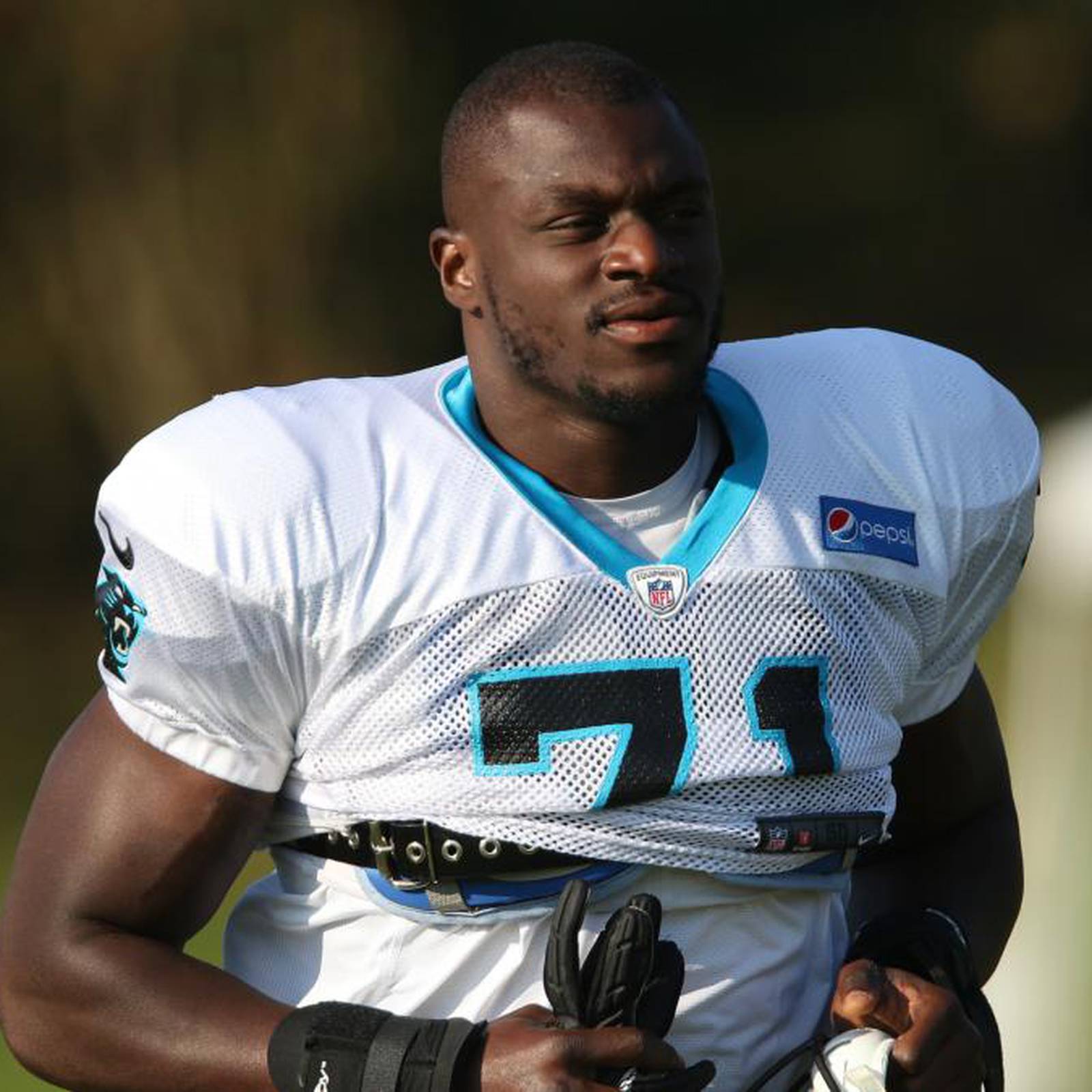 Efe Obada shines against former team as pass rush improves