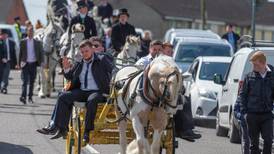 Gardaí must be 'more assertive' at large funerals – Traveller advocate