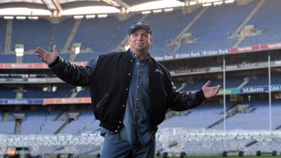 Hundreds of objections lodged against Garth Brooks concerts