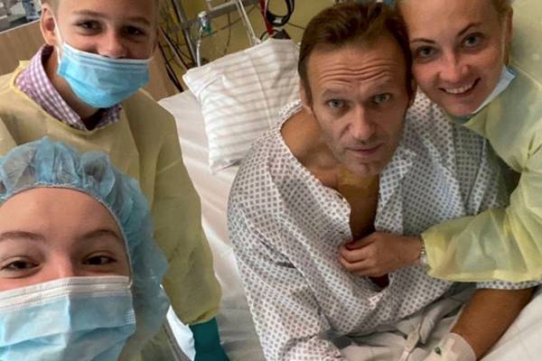 ‘Hi, this is Navalny’: Russian opposition leader posts hospital photograph