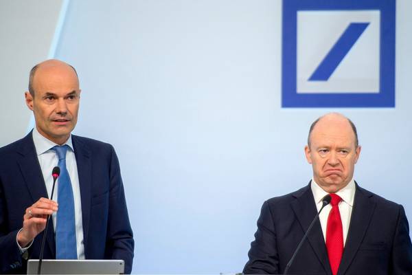 Deutsche Bank posts €1.9bn fourth-quarter loss as legal bills take toll