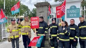 Government attempting to break retained firefighters’ strike, says union