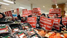 Let them eat carrots: protesting farmers give out free vegetables
