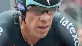Rigoberto Uran springs a big surprise on Cadel Evans in Giro d’Italia
