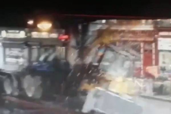 Irish Rail release ‘terrifying’ footage of lorry striking railway bridge