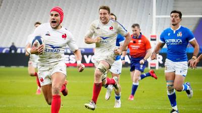 Reshuffled France see off Italy to set up England final