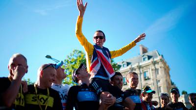 Bradley Wiggins should lose Tour de France title, says Landis