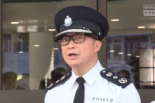 New police chief wants Hong Kong university siege to end peacefully
