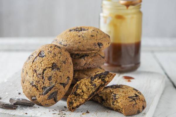 Caramel sea salt chocolate chunk cookies