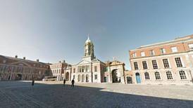 Business group calls for Dublin Castle grounds to open for street drinkers