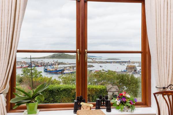Access all areas with spectacular views in Howth for €795k