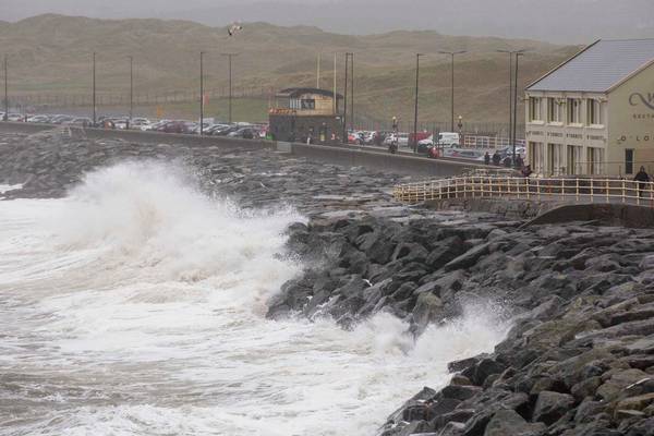 Up to 1,500 homes without power as Storm Bella hits Ireland